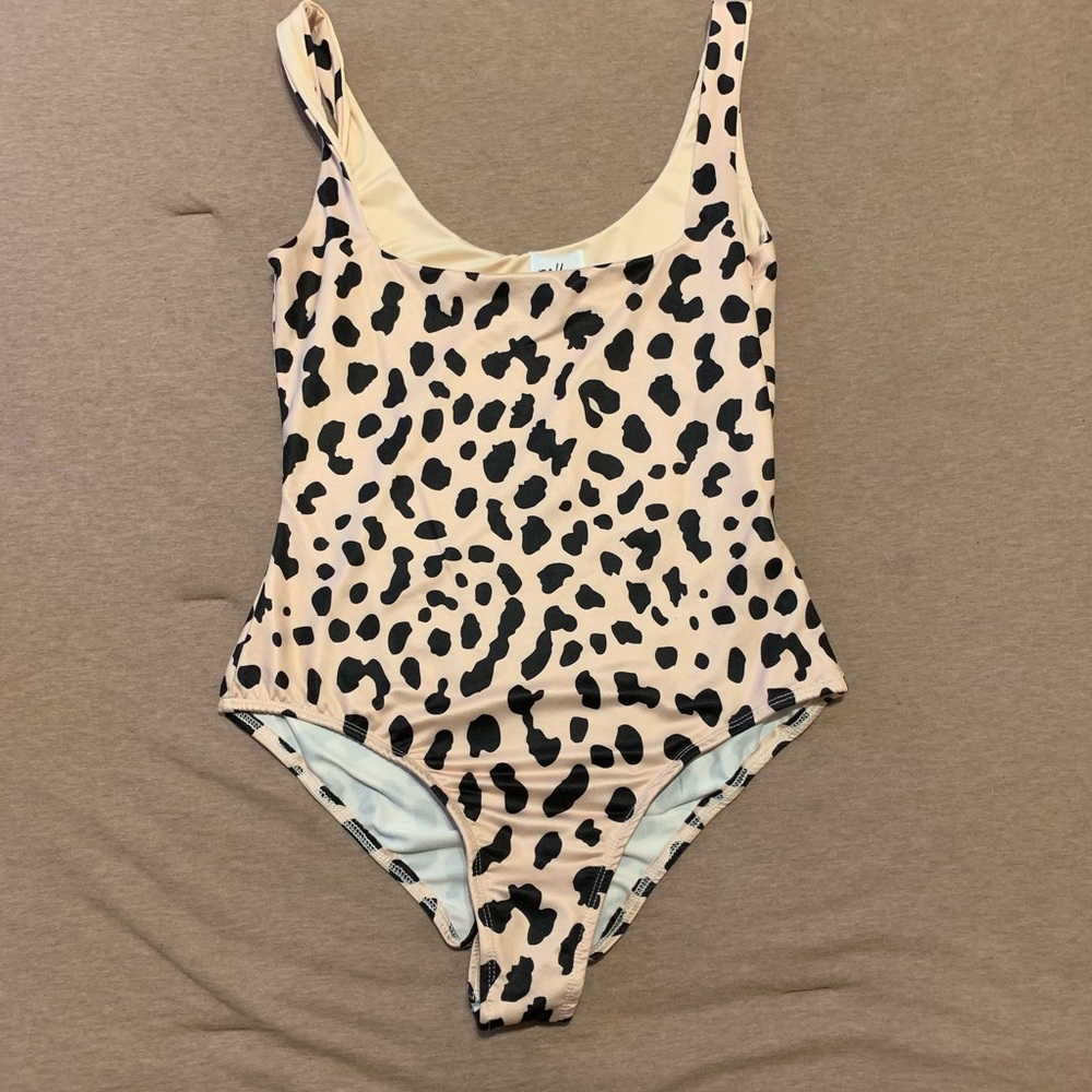 PRINCESS POLLY LEOPARD BODY SUIT W SNAPS (US 6)